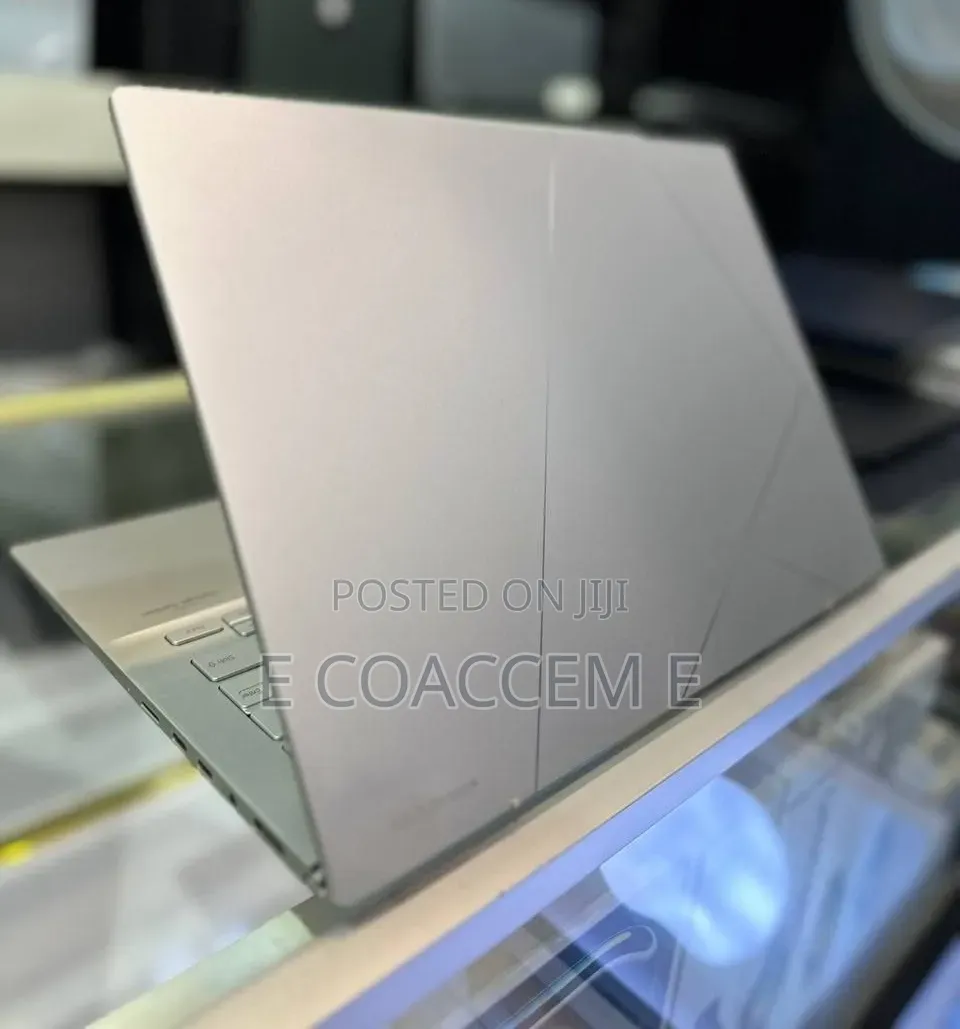 New Laptop Asus ZenBook UX31A 16GB Intel Core i9 SSD 512GB