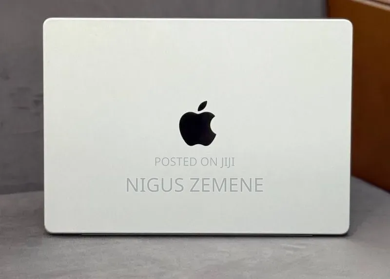 New Laptop Apple MacBook Pro 2021 M1 16GB Intel Core i5 SSD 512GB