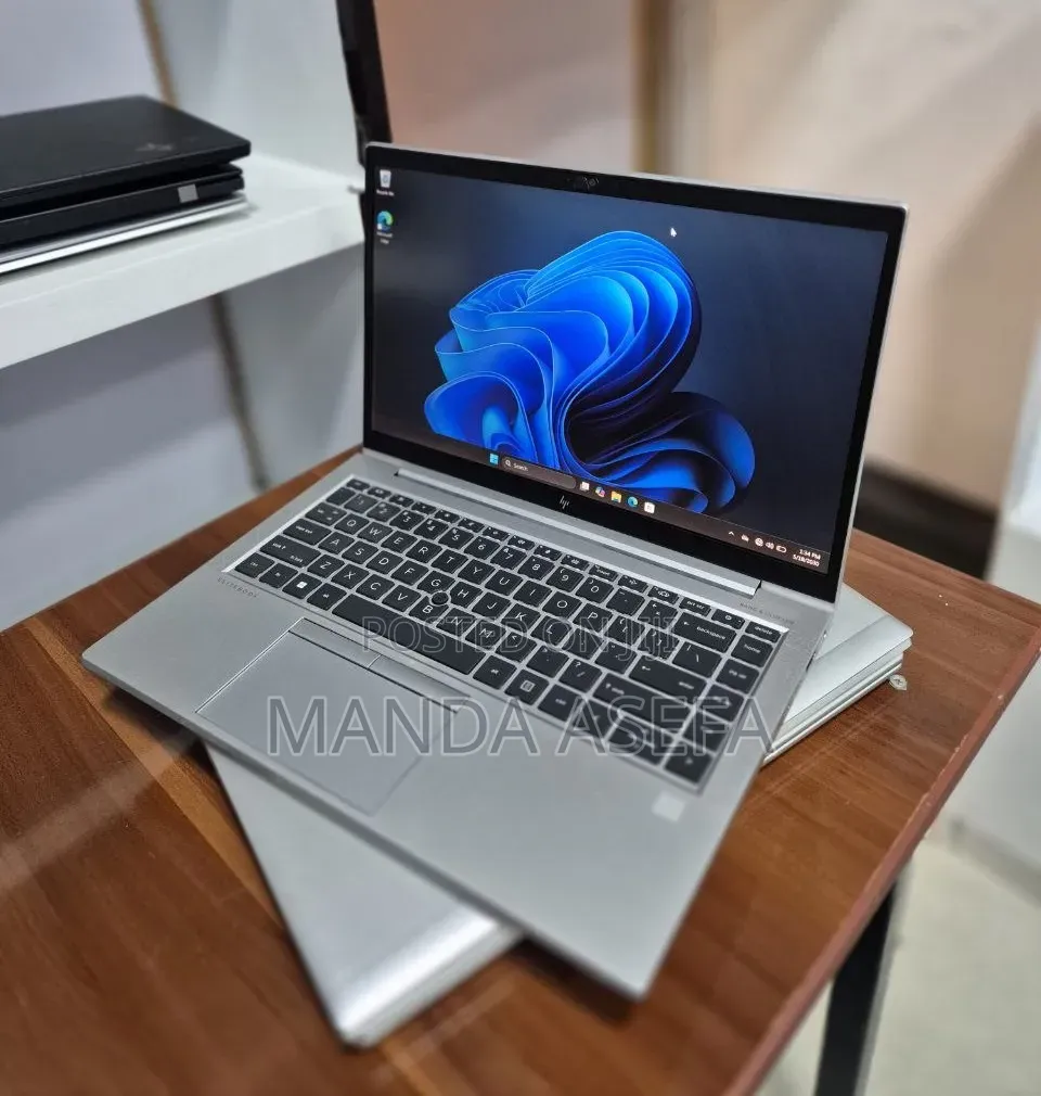 New Laptop HP EliteBook 845 G8 16GB AMD Ryzen 7 SSD 512GB