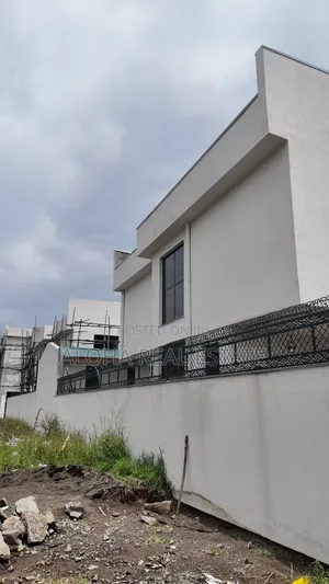 4bdrm Villa in Enyi Real Estate, Nifas Silk-Lafto for sale