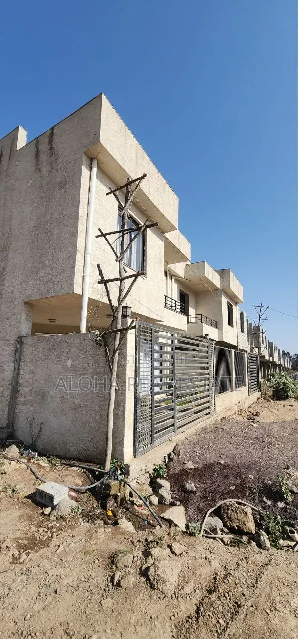 4bdrm Villa in Enyi Real Estate, Nifas Silk-Lafto for sale