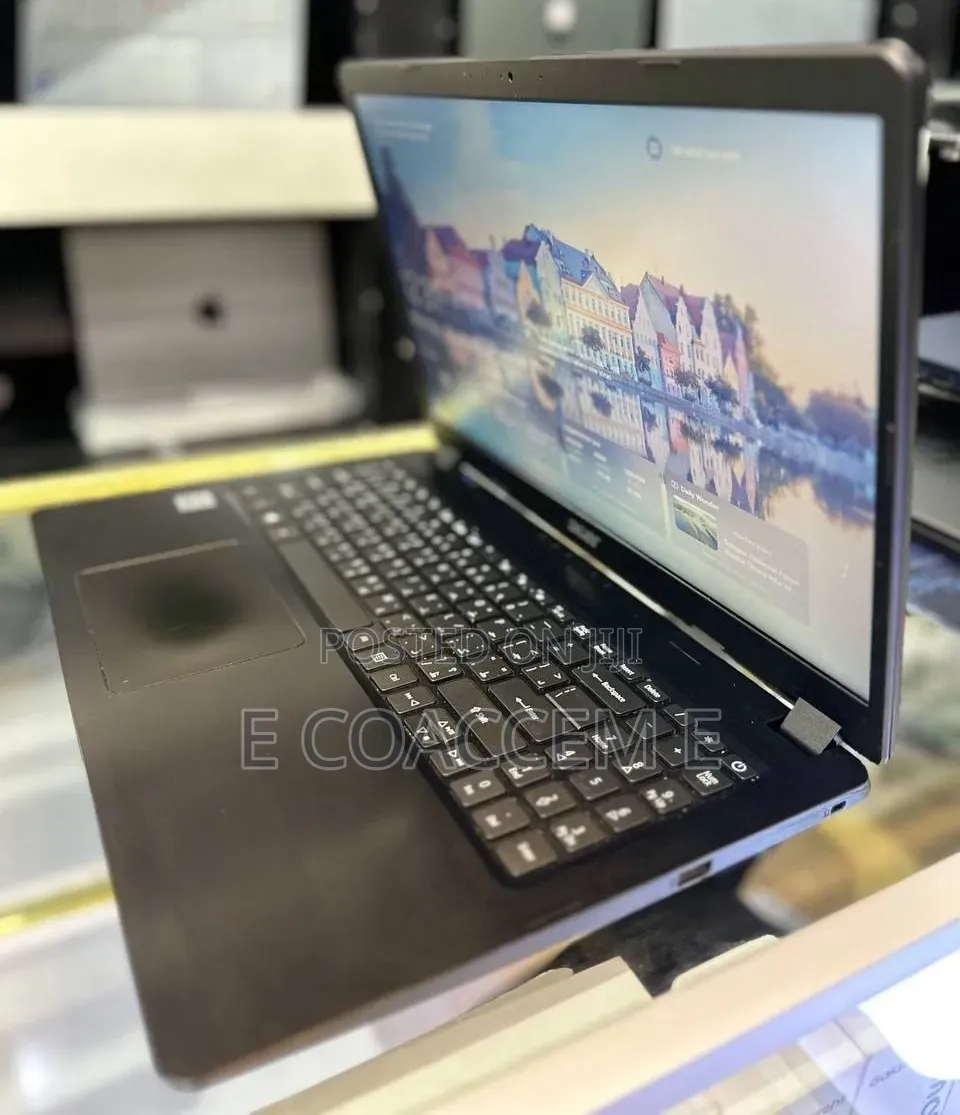Laptop Acer 4GB Intel Core i3 HDD+SSD 1T