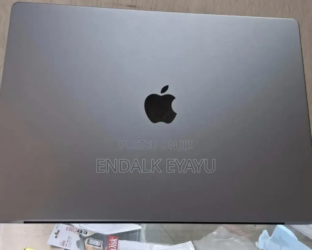 New Laptop Apple MacBook Pro 2020 M1 16GB Apple M1 Pro SSD 1T