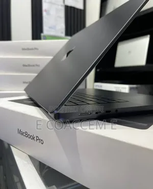 New Laptop Apple MacBook 48GB SSD 2T