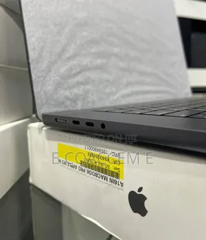 New Laptop Apple MacBook 48GB SSD 2T