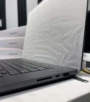 New Laptop Apple MacBook 48GB SSD 2T