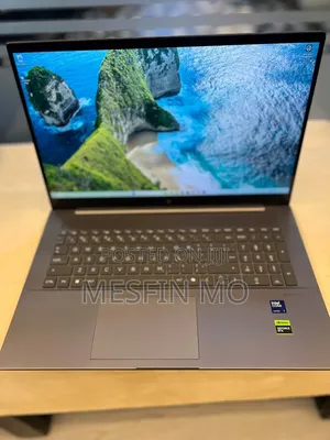 New Laptop HP Envy 17 16GB Intel Core Ultra 7 SSD 1T