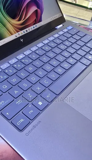 New Laptop HP OmniBook 5 14" 16GB Intel Core Ultra 7 SSD 1T