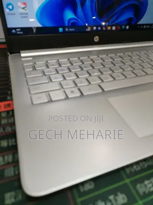 New Laptop HP Stream Notebook 8GB AMD Ryzen 5 SSD 512GB
