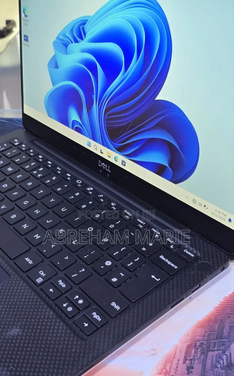 New Laptop Dell XPS 13 8GB Intel Core i7 SSD 256GB
