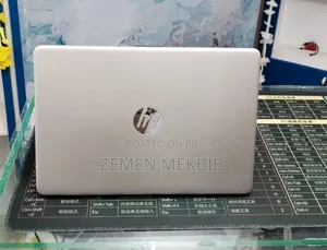 New Laptop HP 8GB AMD Ryzen 5 SSD 512GB