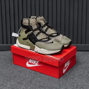 Nike Air Huarache Gripp Olive-Toned Unisex Fashion Sneakers