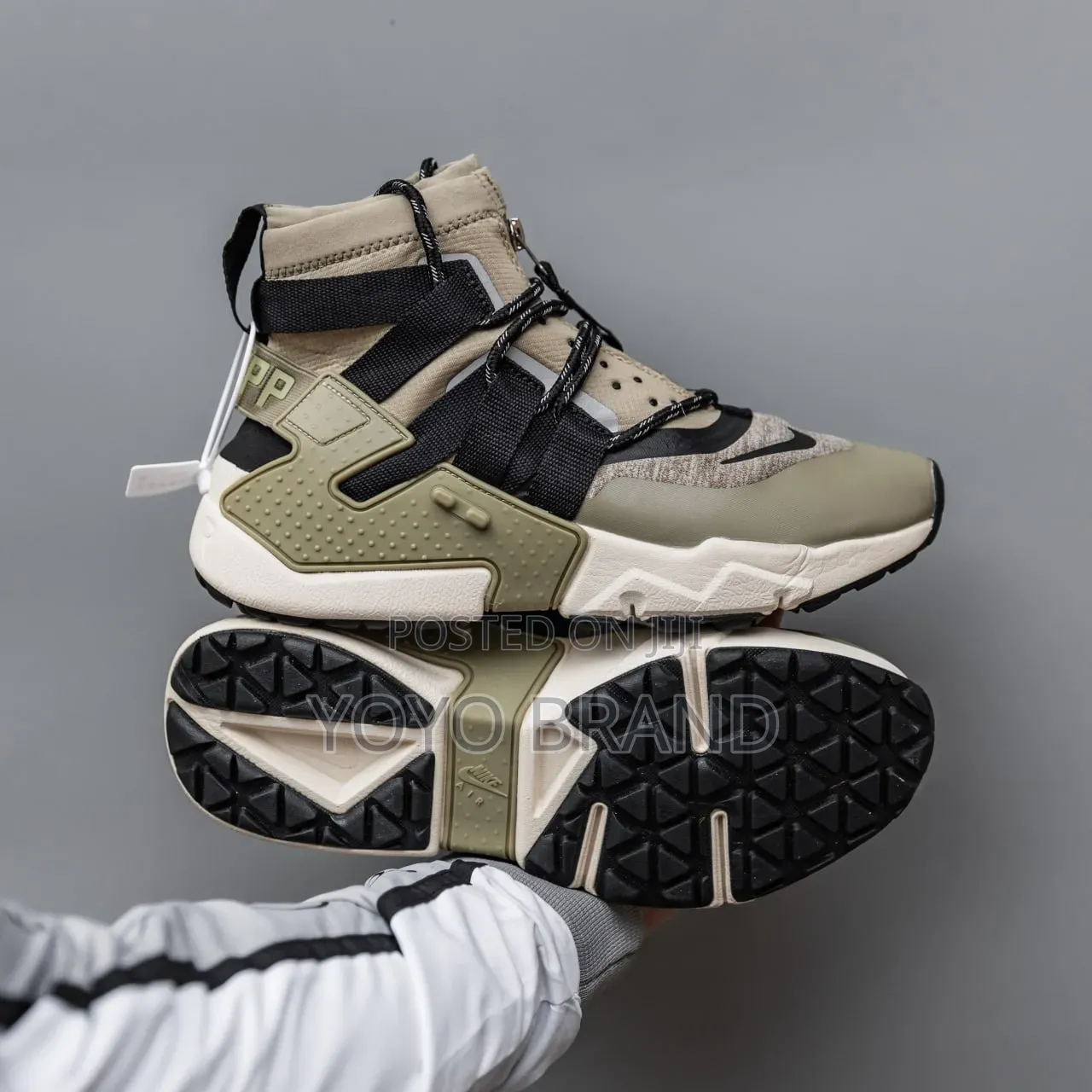 Nike Air Huarache Gripp Olive-Toned Unisex Fashion Sneakers