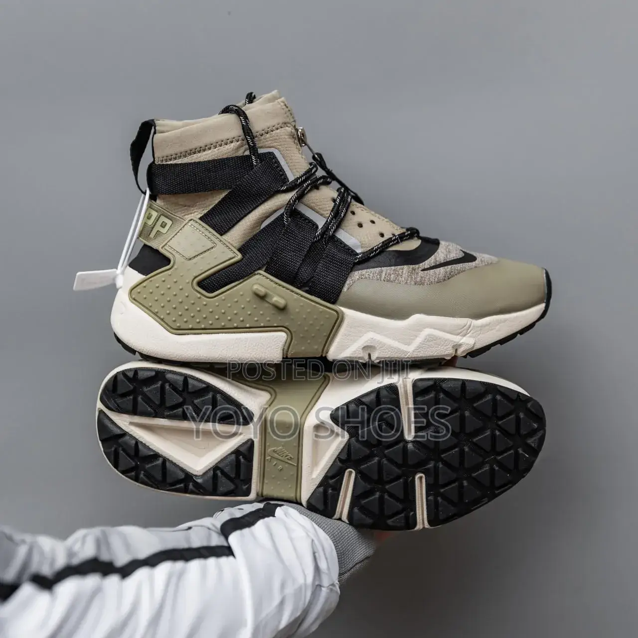 Nike Air Huarache Gripp Olive-Toned Unisex Fashion Sneakers