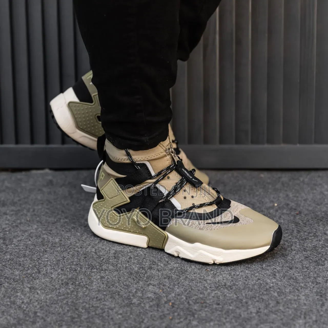 Nike Air Huarache Gripp Olive-Toned Unisex Fashion Sneakers
