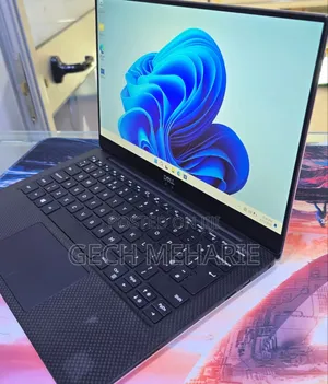 New Laptop Dell XPS 13 8GB Intel Core i5 SSD 256GB