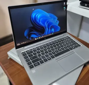 New Laptop HP EliteBook 845 G8 16GB AMD Ryzen 7 SSD 512GB