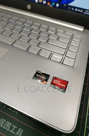 New Laptop HP 8GB AMD Ryzen 5 SSD 512GB