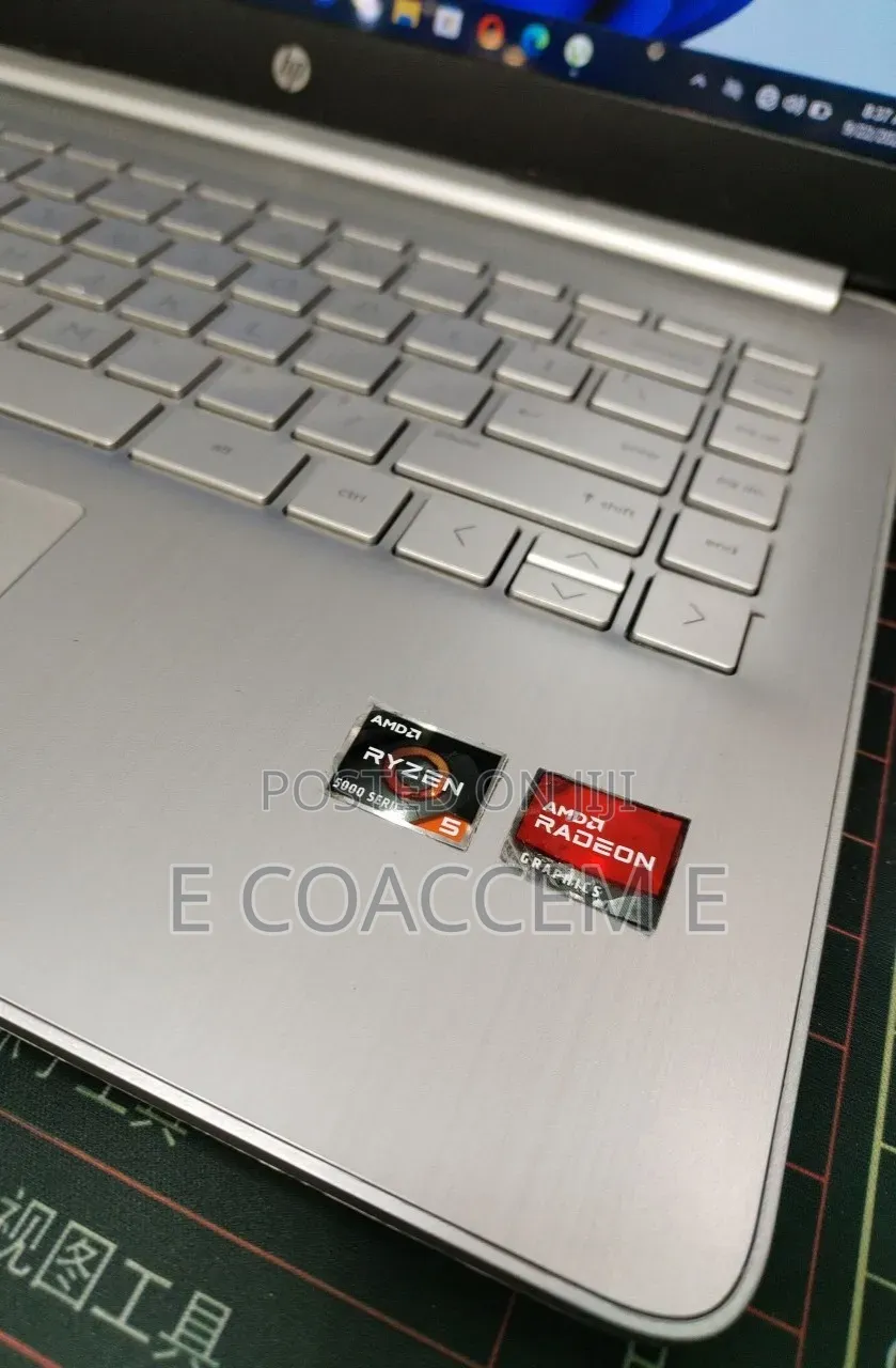 New Laptop HP 8GB AMD Ryzen 5 SSD 512GB