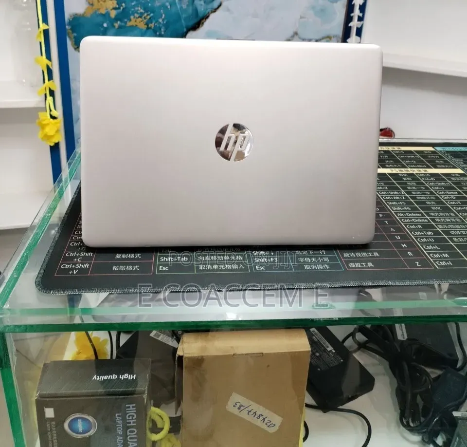 New Laptop HP 8GB AMD Ryzen 5 SSD 512GB