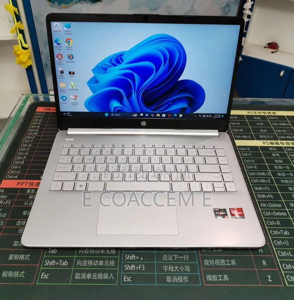 New Laptop HP 8GB AMD Ryzen 5 SSD 512GB
