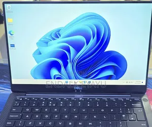 New Laptop Dell XPS 13 8GB Intel SSD 256GB