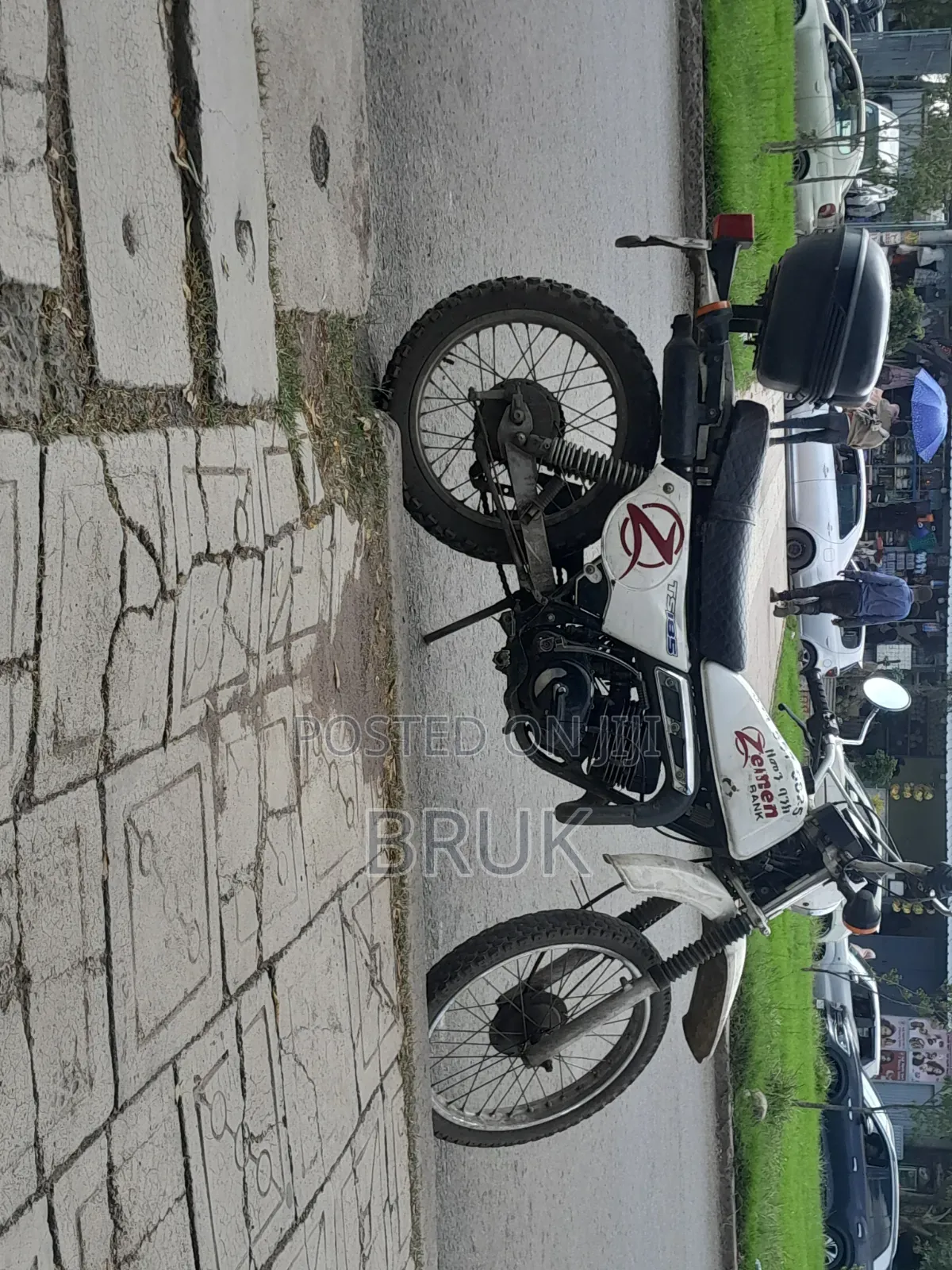 Suzuki 2015 White