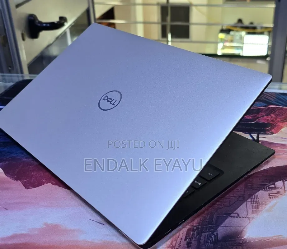 New Laptop Dell XPS 13 8GB Intel SSD 256GB