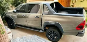Toyota Hilux 2021 Gold