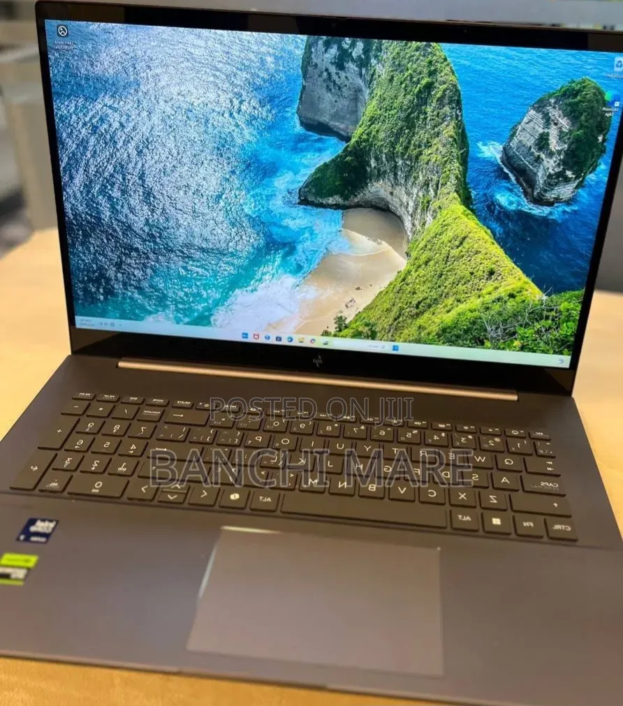 New Laptop HP Envy 17 16GB Intel Core Ultra 7 SSD 1T