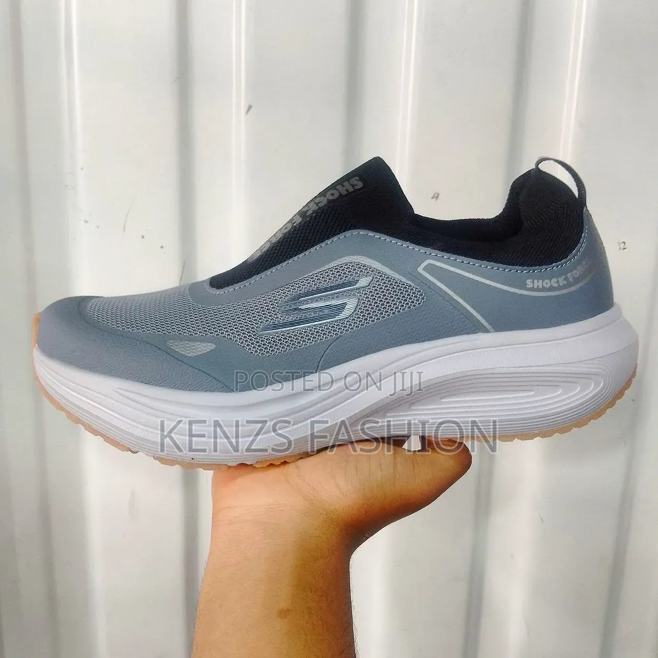 -- New Arrival -- Skechers Sport – GRAY