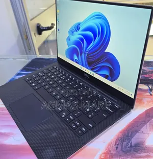 New Laptop Dell XPS 13 8GB Intel SSD 256GB