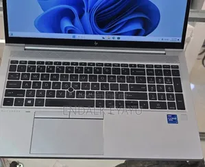 New Laptop HP EliteBook 840 G8 16GB Intel Core i7 SSD 512GB