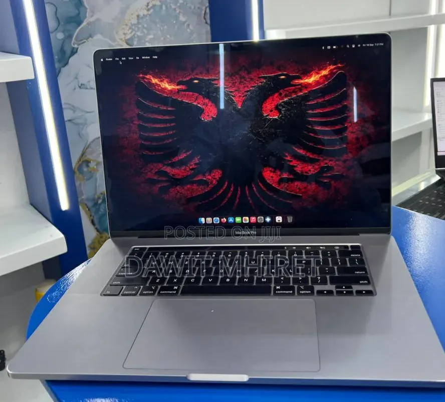 New Laptop Apple MacBook Pro 2019 32GB Intel Core i9 SSD 1T