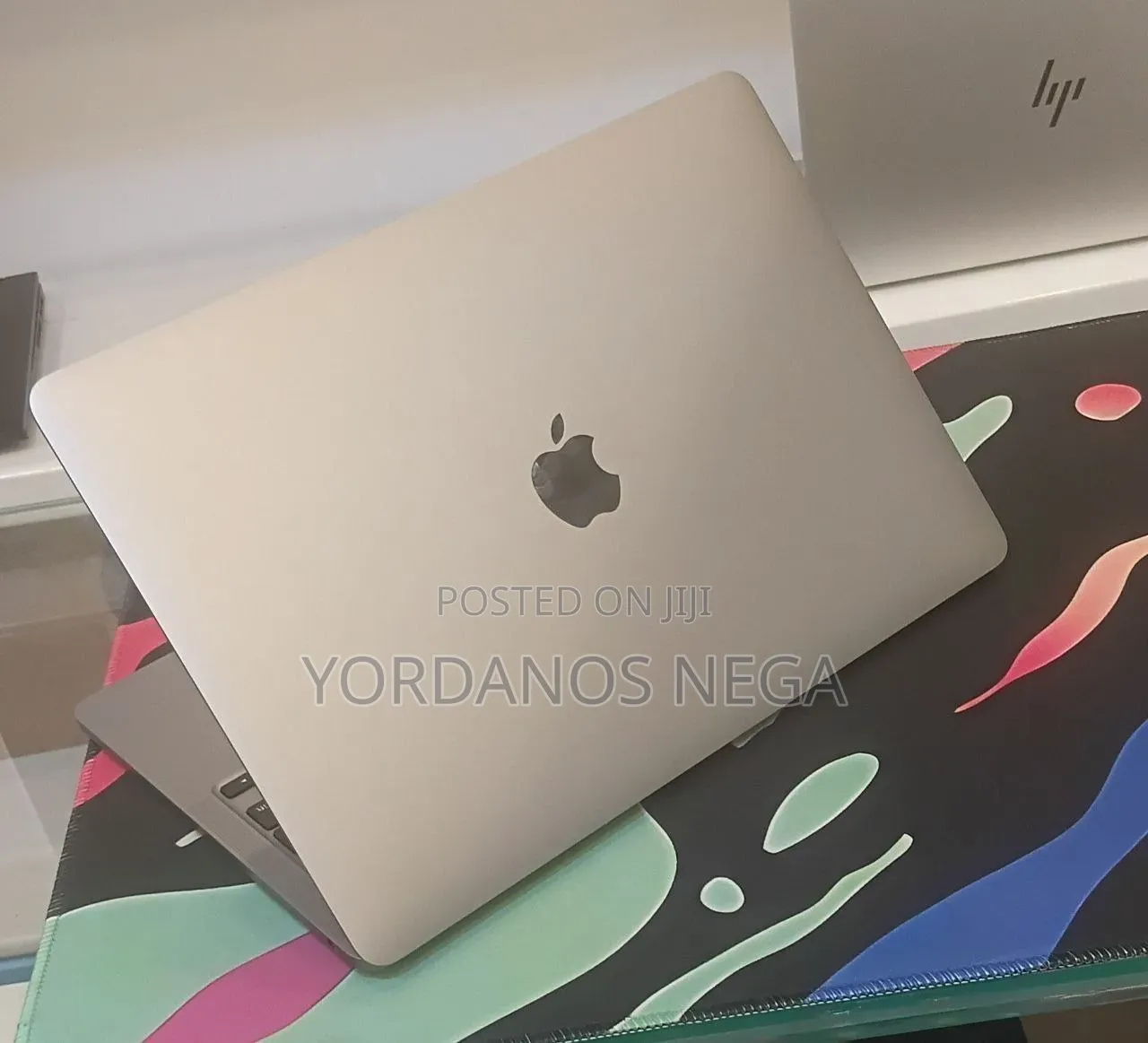 New Laptop Apple MacBook Pro 2020 M1 8GB Apple M1 SSD 256GB