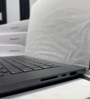 New Laptop Apple MacBook Pro 2024 M4 48GB Apple M4 SSD 2T