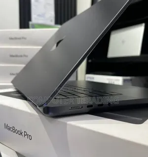 New Laptop Apple MacBook Pro 2024 M4 48GB Apple M4 SSD 2T