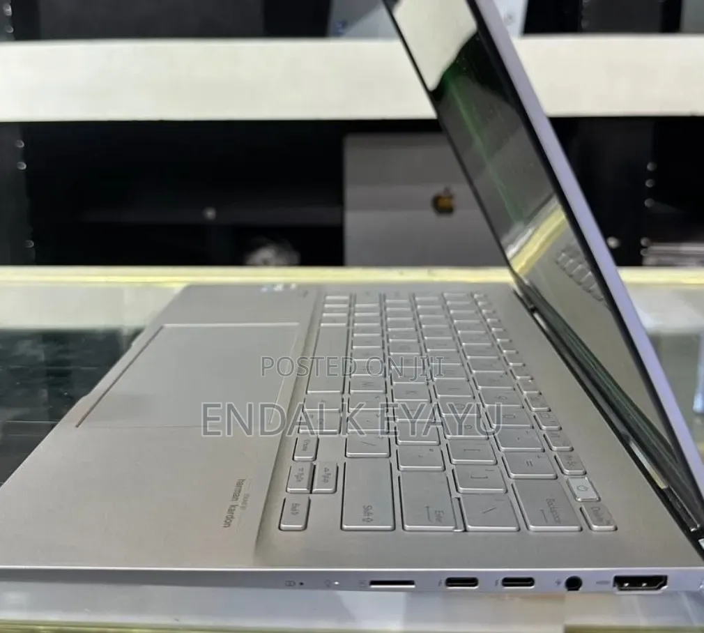 New Laptop Asus Zenbook 14 OLED 16GB Intel Core i9 SSD 512GB