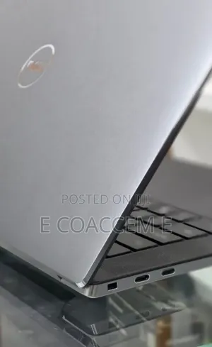 New Laptop Dell 16GB Intel Core i7 SSD 512GB