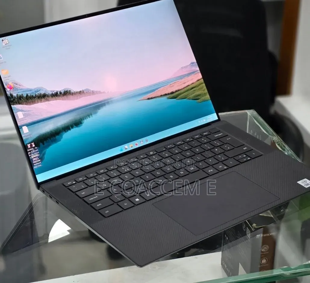 New Laptop Dell 16GB Intel Core i7 SSD 512GB