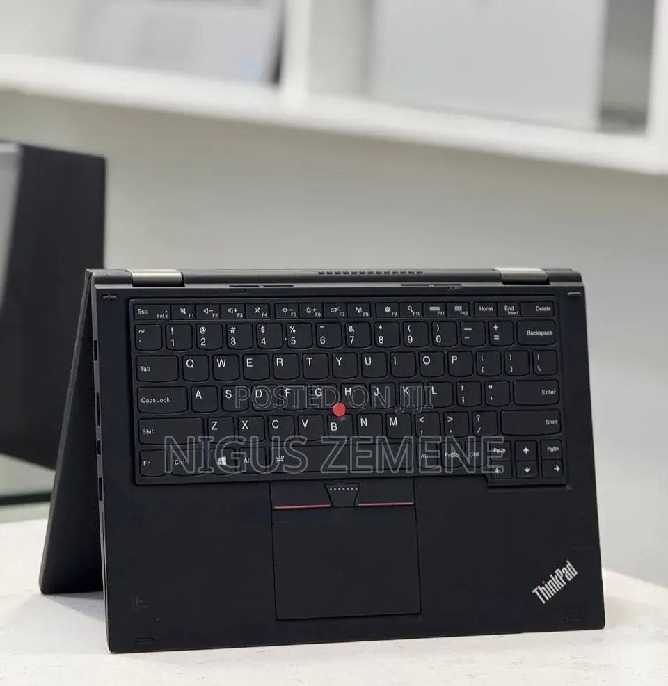 New Laptop Lenovo ThinkPad Yoga 8GB Intel Core i7 SSD 256GB