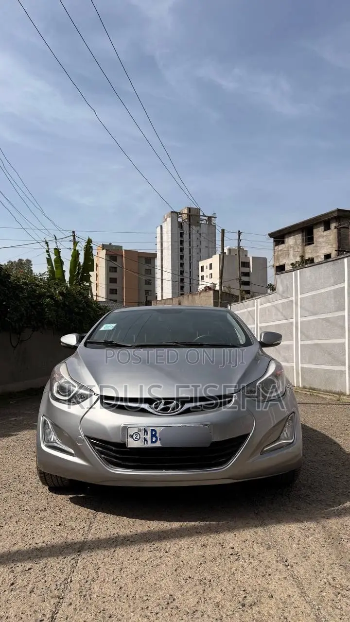 Hyundai Avante 2015 Gray