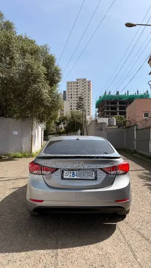 Hyundai Avante 2015 Gray