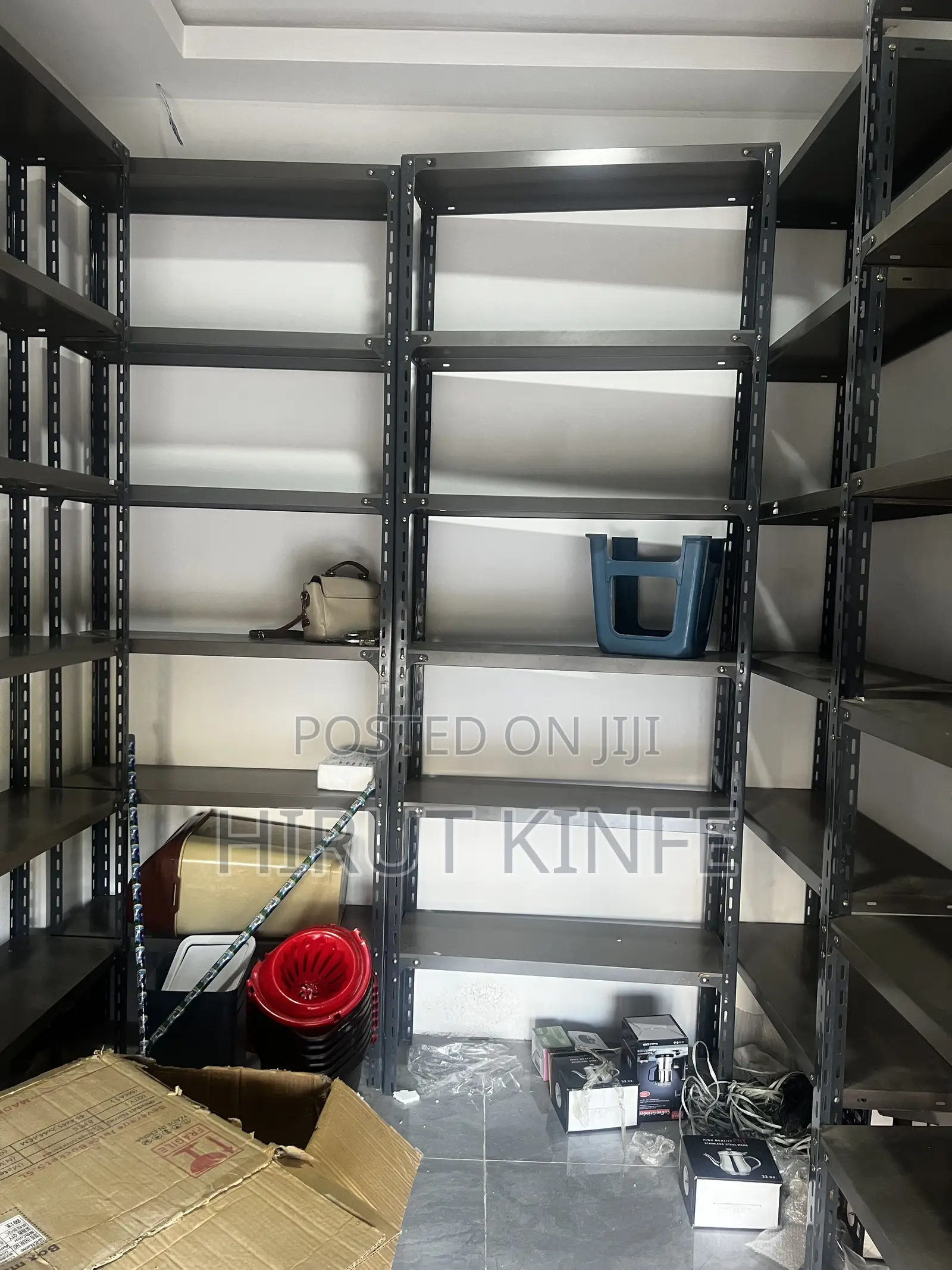 የዕቃ ማስቀመጫ ሼልፍ (Metal Shelf / Rack)