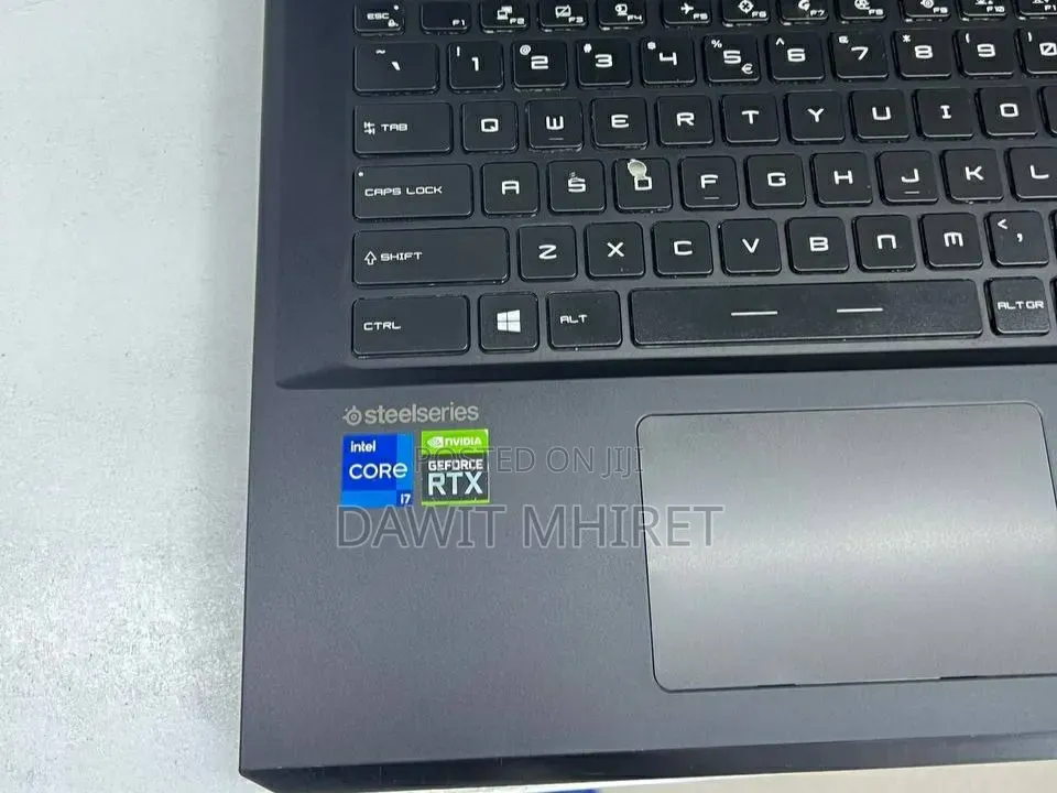 New Laptop MSI GP75 Leopard 16GB Intel Core i7 SSD 1T