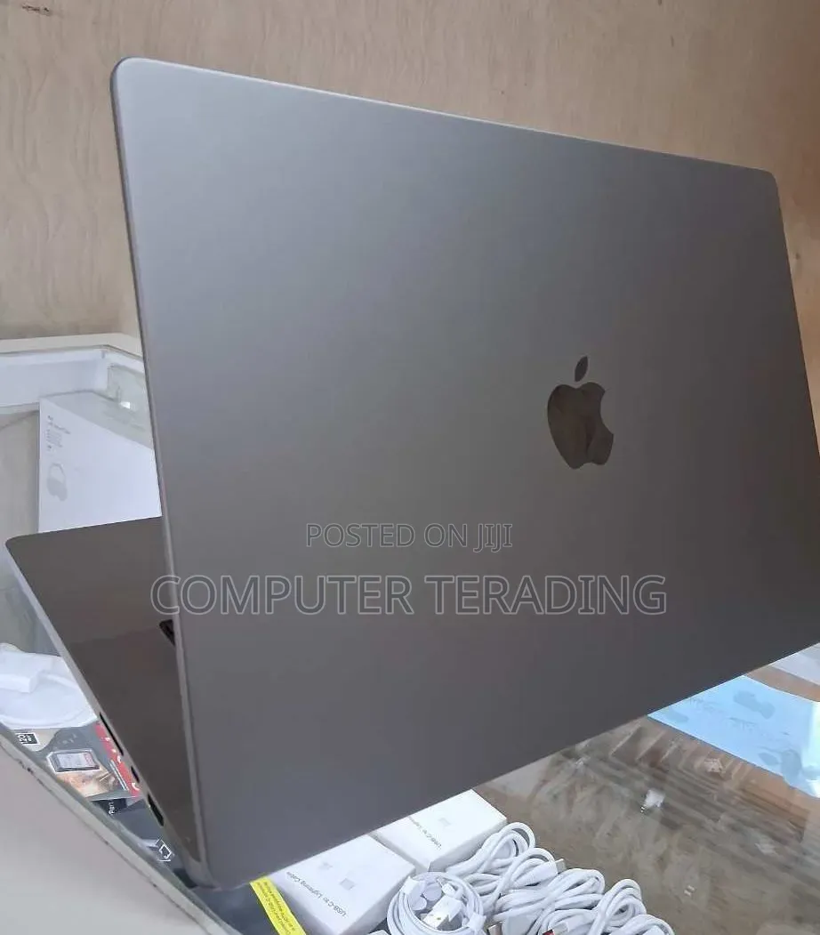 New Laptop Apple MacBook Pro 2021 M1 16GB Apple M1 SSD 1T