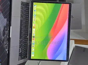 New Laptop Apple MacBook Pro 2020 M1 8GB Apple M1 Pro SSD 256GB