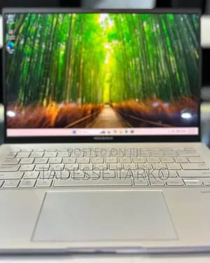 New Laptop Asus Zenbook 14 OLED 16GB Intel Core i9 SSD 512GB