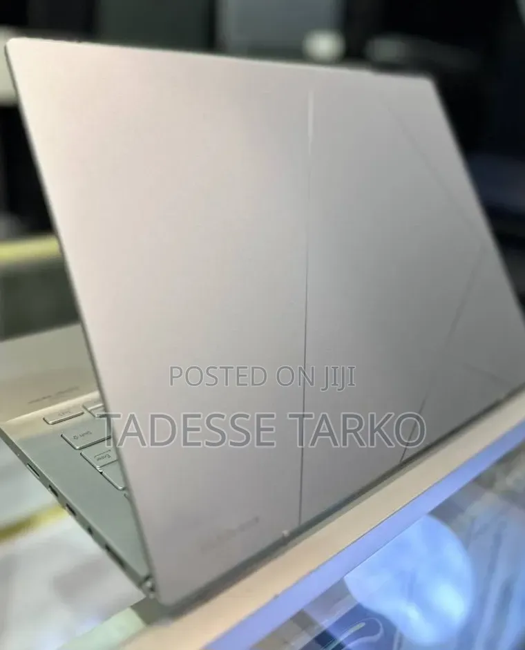 New Laptop Asus Zenbook 14 OLED 16GB Intel Core i9 SSD 512GB