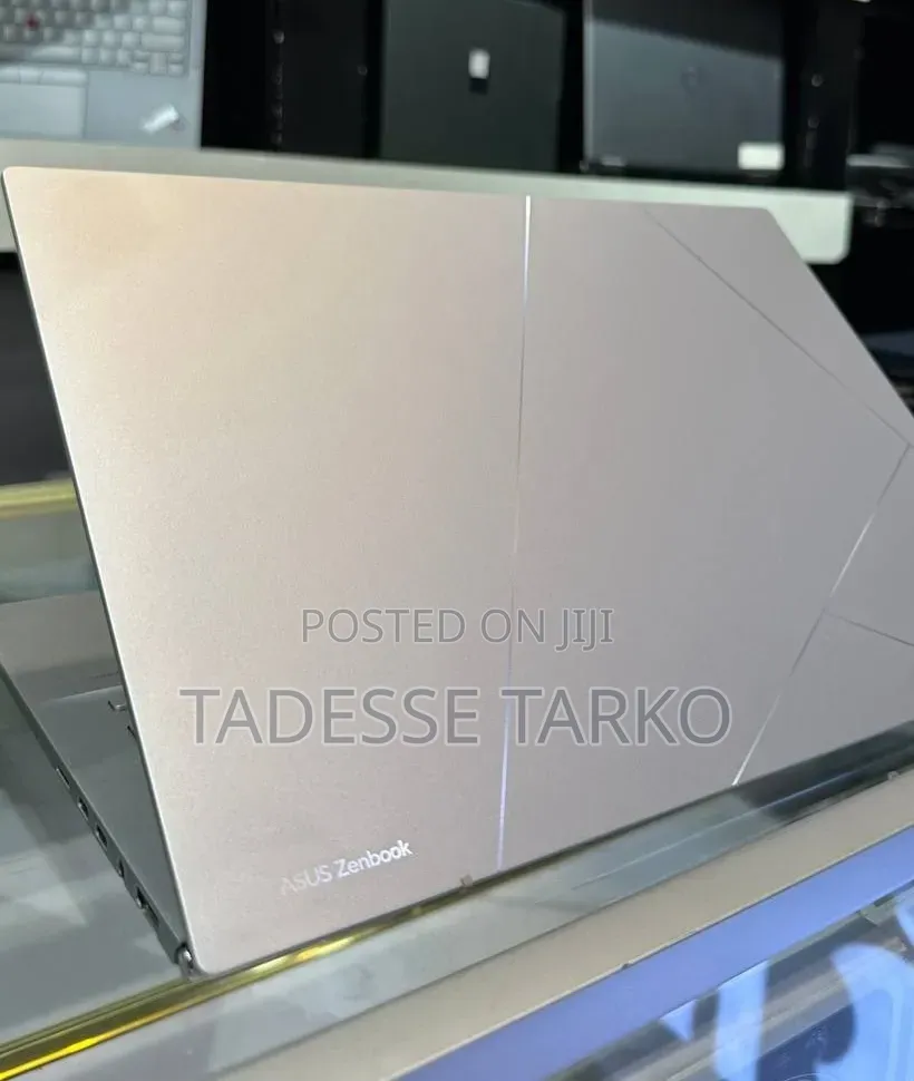 New Laptop Asus Zenbook 14 OLED 16GB Intel Core i9 SSD 512GB